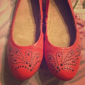 Naturalizer Embellished Flats